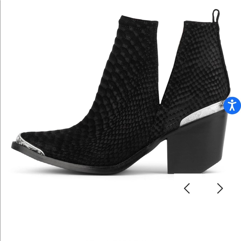 NEW IN BOX!!! never worn